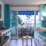 Luminoso Estudio A Pie De Playa